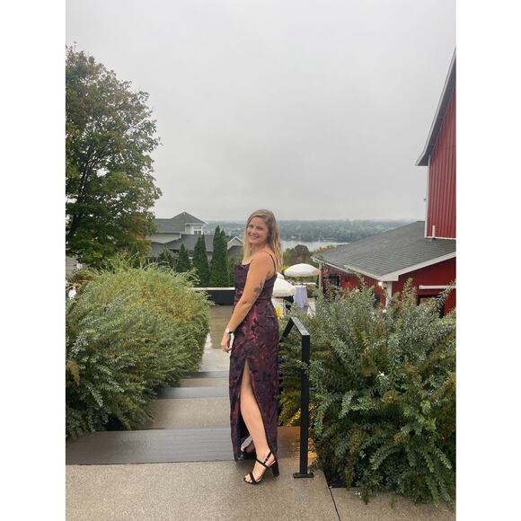 SLATE & WILLOW Red Purple Ruched Floral Side Slit Scoop Neck Dress size 0 - Picture 11 of 16